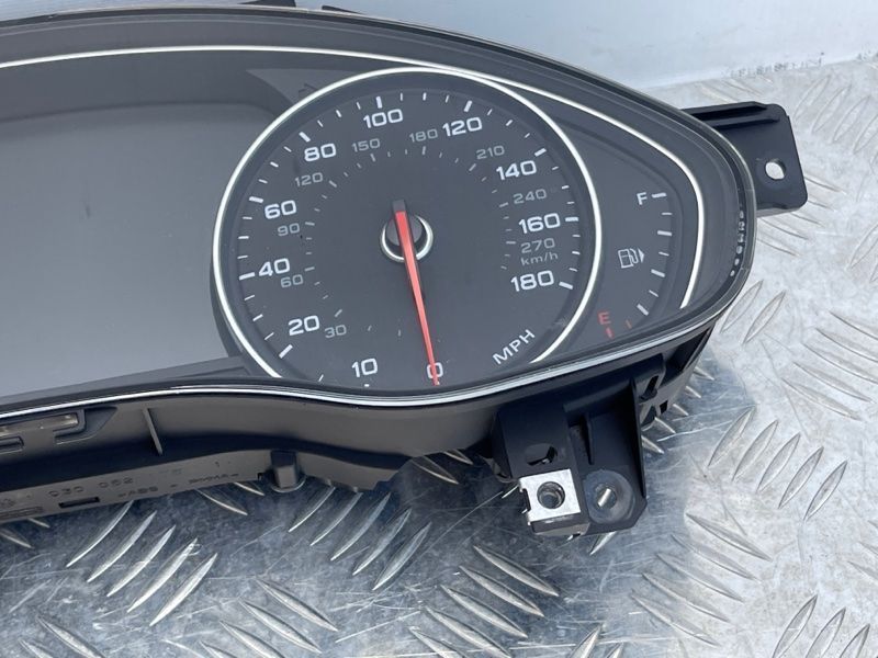 Комбинация приборов / Спидометр 4G8920986R Audi A7