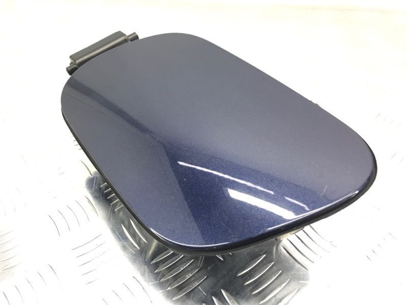 Корпус лючка кришки паливного бака в зборі 7P6809857A Volkswagen Touareg
