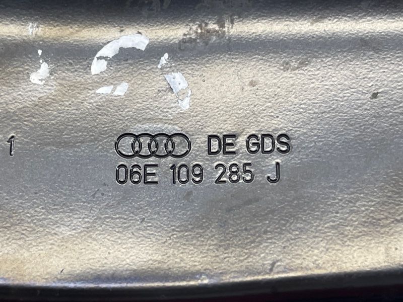 Кришка Audi A6