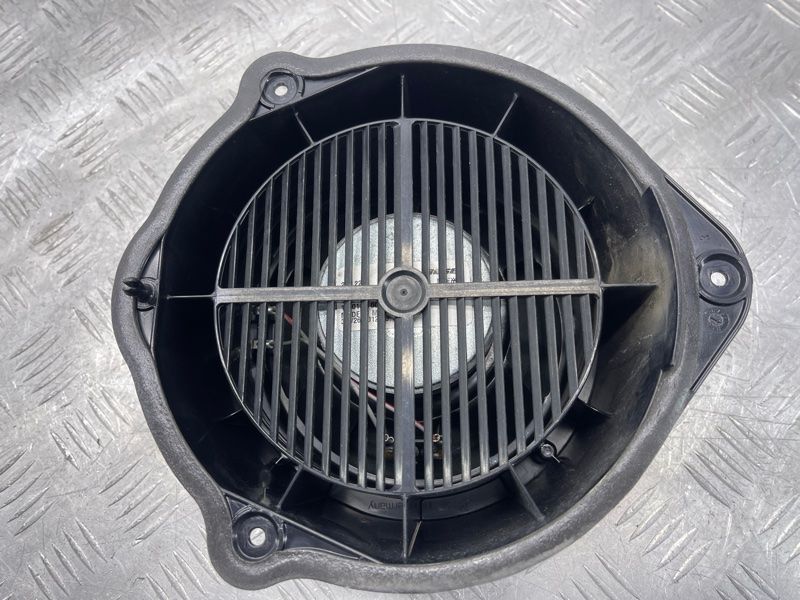 Динамік дверей Audi Q7