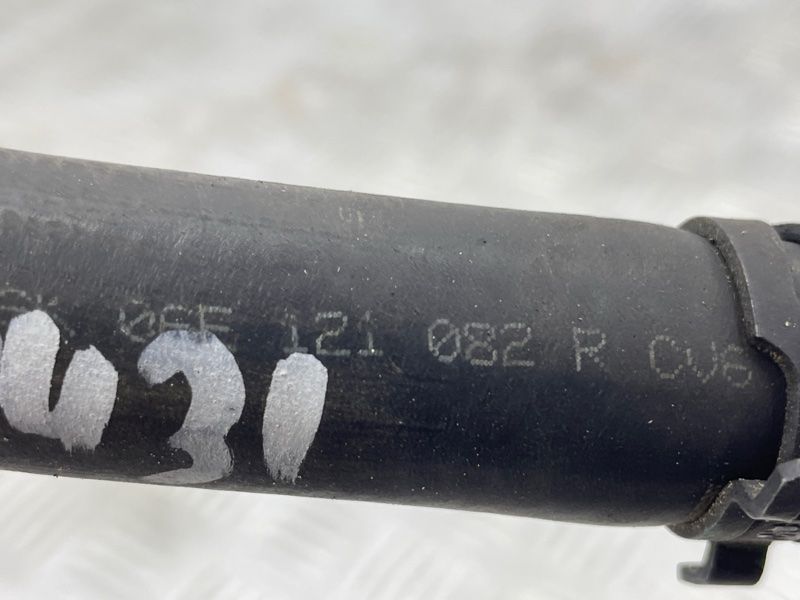 Шланг системи охолодження 06E121082R Audi A7 Audi A6, Audi A7, Audi A8, Audi Q7