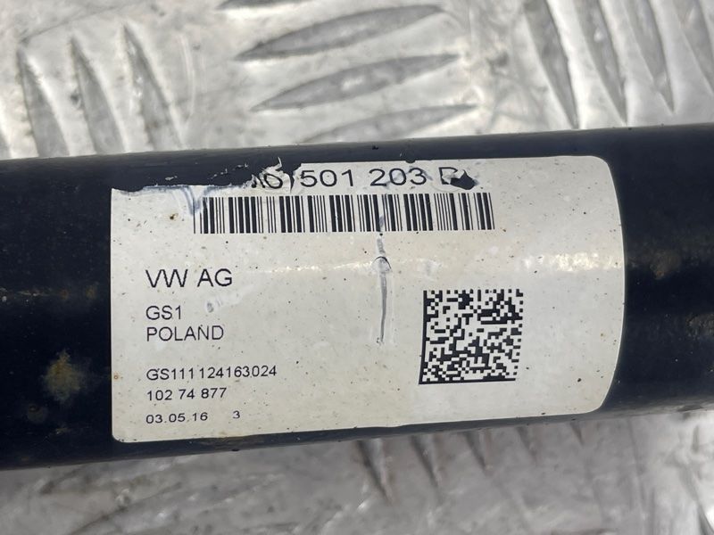 Піввісь 4M0501203D Audi Q7
