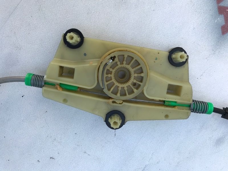 Склопідйомник 4L0839461A Audi Q7