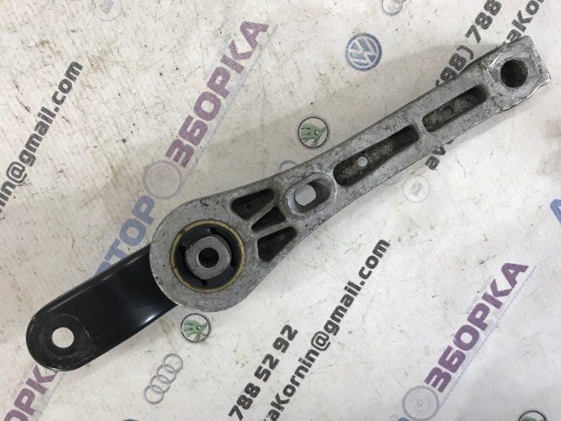Кронштейн кріплення контролера двигуна 3C0199855 Volkswagen CC