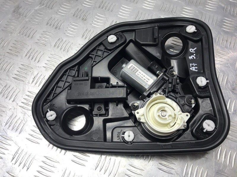 Приводний блок дверей / доводчик 4G8839004A Audi A7