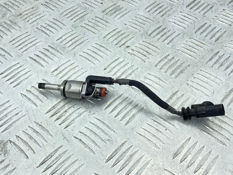 Паливна форсунка 31465787 Volvo XC90