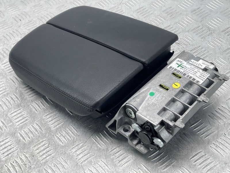 Підлокітник Audi Q7