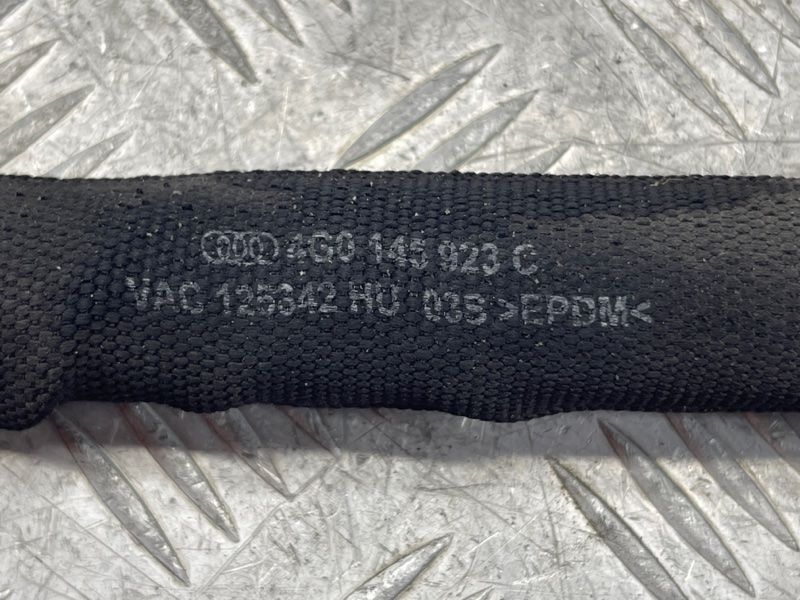 Шланг системи охолодження 4G0145923C Audi A6