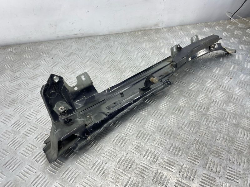 Полиця крила 4L0805157B Audi Q7