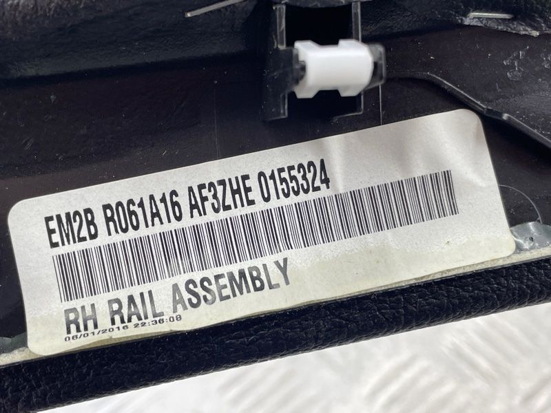 Накладка центральной консоли EM2BR061A16AF3ZHE Ford Edge