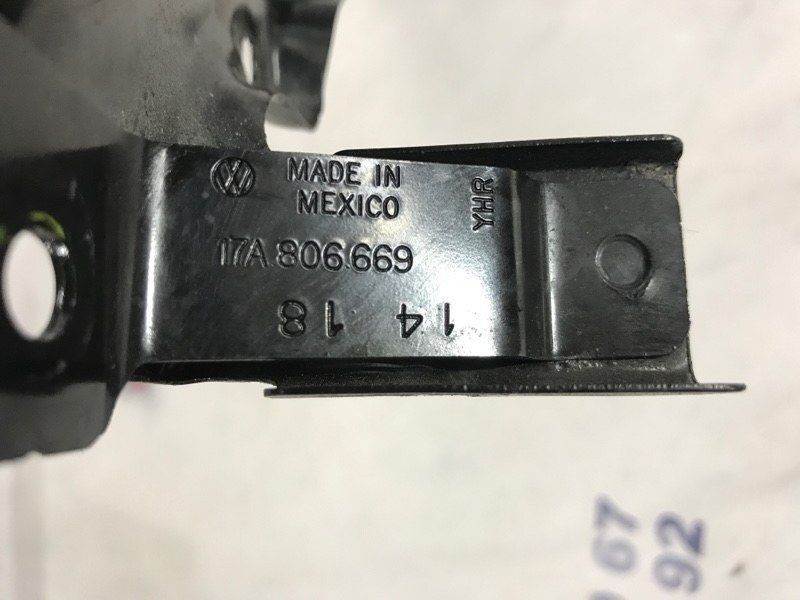 Накладка крыла 17A806929 Volkswagen Jetta
