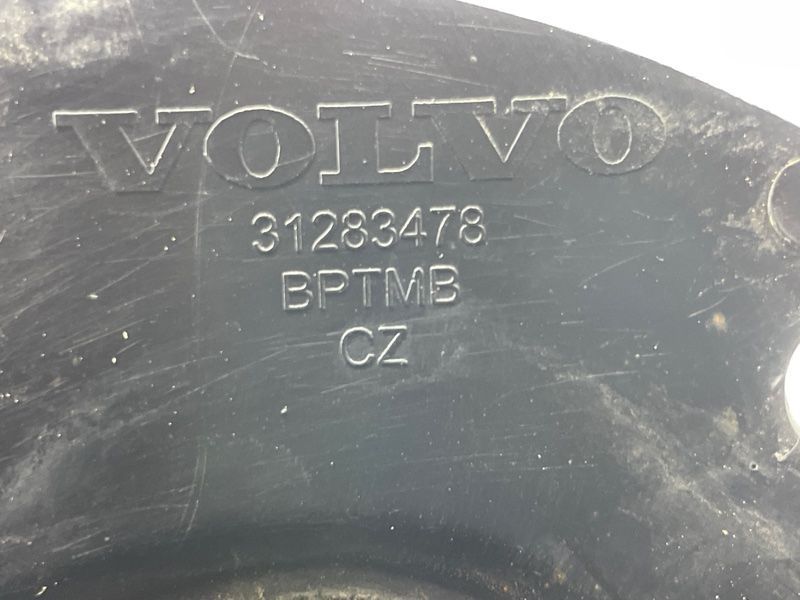 Підкрилок 31283478 Volvo XC60