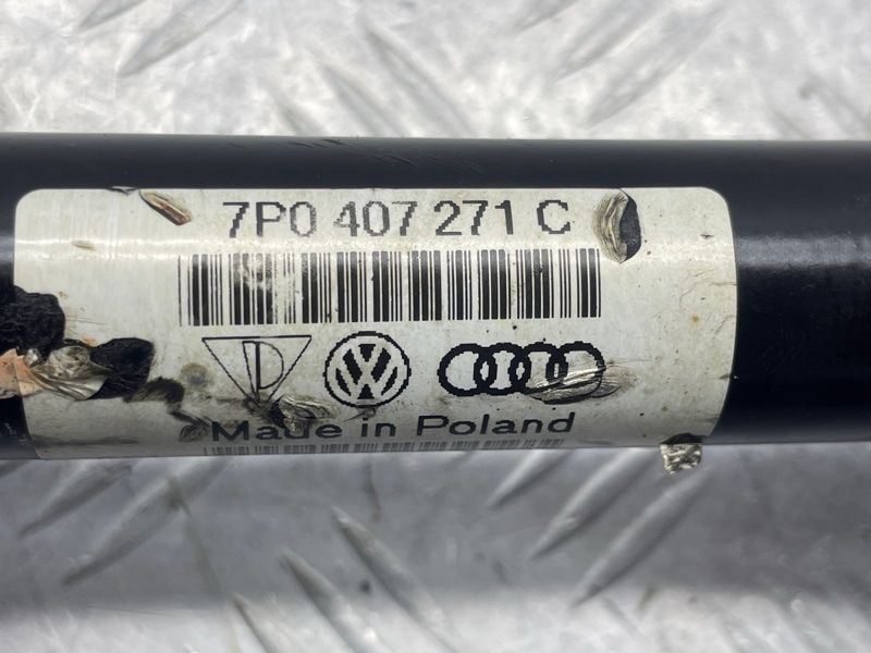 Полуось 7P0407271C Audi Q7