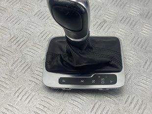 Ручка важеля селектора КПП 7P1713203ETVJ Volkswagen Touareg