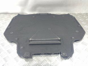 Защита / Шумоизоляция двигателя задняя 4M0825236AA Audi Q7