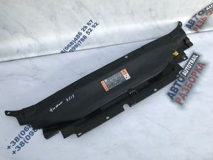 Накладка радиатора DS7316613AF Ford Fusion