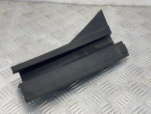 Накладка 4M0805700A Audi Q7