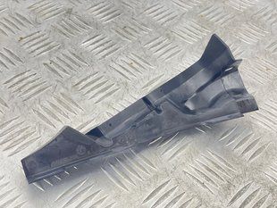 Уплотнитель лонжерона правый 4G0805234A Audi A7 Audi A6, Audi A7, Audi RS7, Audi S6, Audi S7
