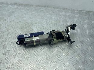 Привідний блок кришки багажника 8R0827852 Audi Q5