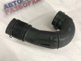 Патрубок повітряного фільтра 7P6129684B Volkswagen Touareg