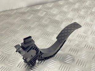 Педаль газу (акселератора) 8W1723523 Audi Q5