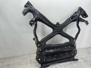 Підрамник передній 8W1399347E Audi A4 Allroad