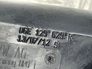 Патрубок воздушного фильтра 06E129629R Audi Q7