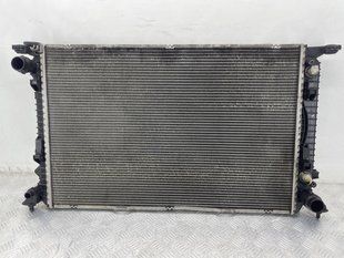 Радиатор охлаждения двигателя 8K0121251AA Audi Q5