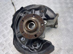 Поворотный кулак / Цапфа с подшипником 3C0505435G Audi Q3