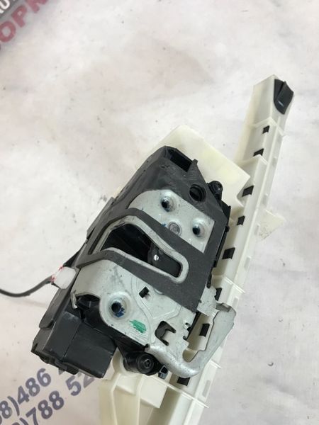 Замок дверей Ford Edge