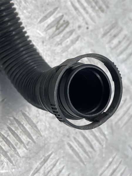 Трубка з'єднувальна 4G0133889G Audi A7