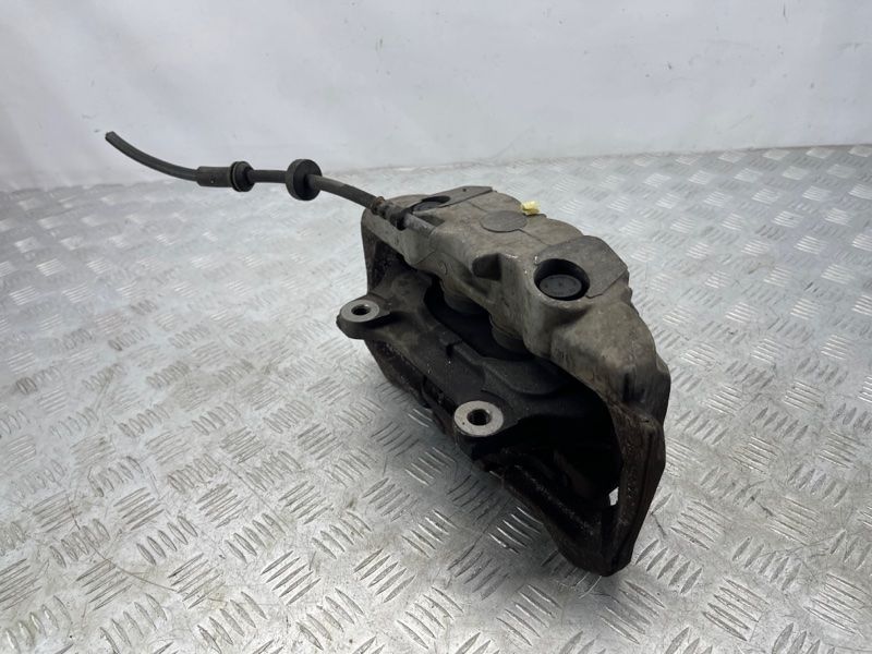Супорт гальмівний 4G0615124B Audi A6
