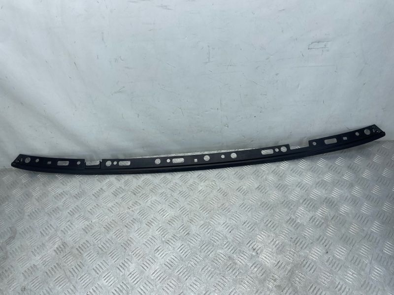 Ущільнювач капоту 31689574 Polestar 2