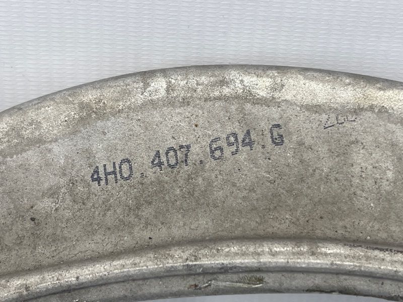 Важіль передньої підвіски поперечний нижній 4H0407694G Audi A8