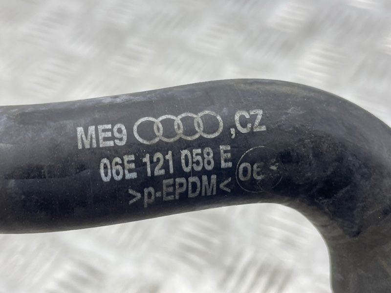 Шланг системы охлаждения 06E121058E Audi A6