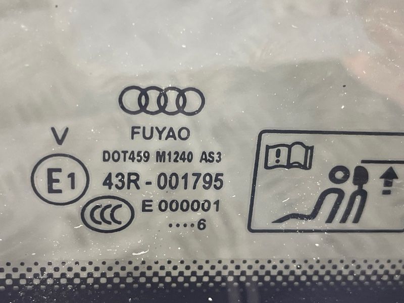 Стекло боковое заднее 8W9845299ANVB Audi A4 Allroad