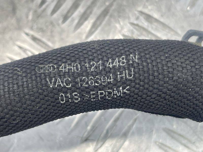 Патрубок 4H0121448N Audi A6