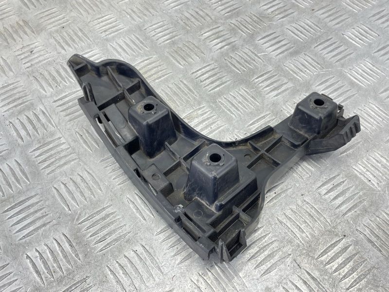Кронштейн заднего бампера 31383481 Volvo XC60