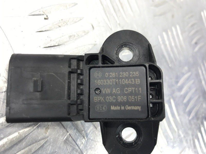 Датчик абсолютного тиску (MAP) 03C906051F Audi Q7 Audi A4, Audi A5, Audi A6, Audi A7, Audi A8, Audi Q5, Audi Q7, Audi RS5, Audi S4, Audi S5, Audi SQ5, Volkswagen Beetle, Volkswagen Golf, Volkswagen Jetta, Volkswagen Passat, Volkswagen Rabbit, Volkswagen Touareg