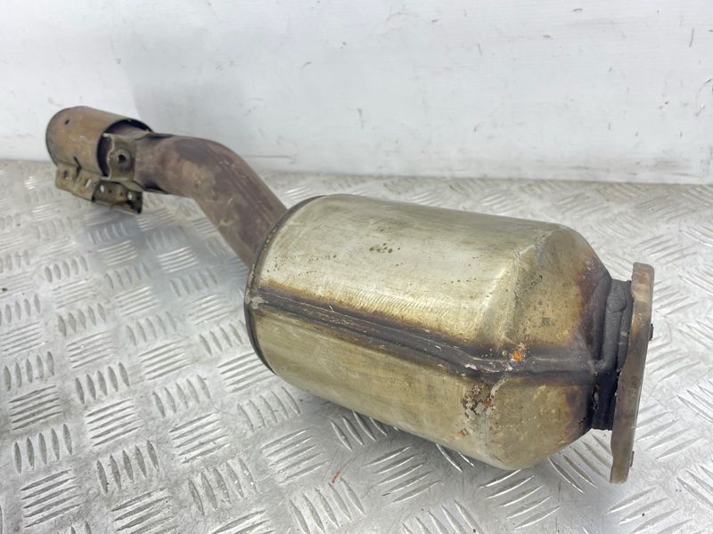 Глушитель 7P0253209A Volkswagen Touareg