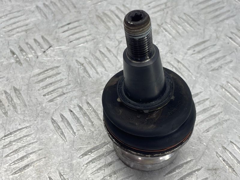 Кульова опора 4M0407689C Audi Q7