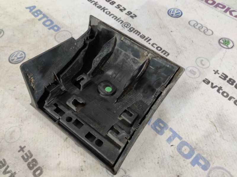 Накладка крила 4L0854960F Audi Q7
