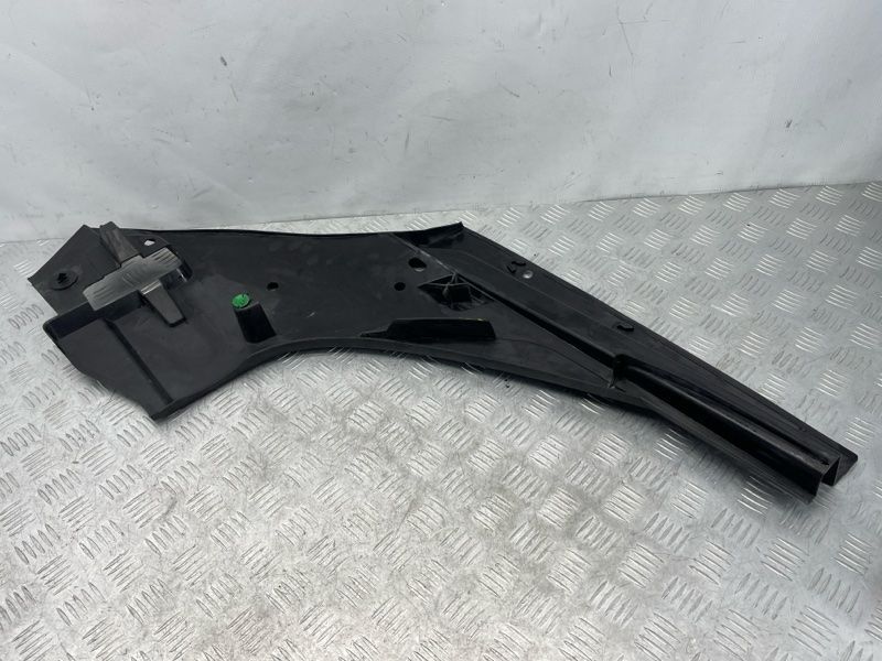 Накладка фари 4M0805285A Audi Q7