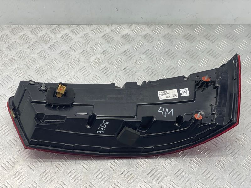 Стоп / ліхтар 4M0945093D Audi Q7