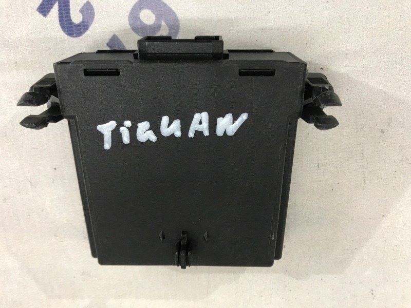 Діагностичний інтерфейс для шини даних (Gateway) 7N0907530T Volkswagen Tiguan