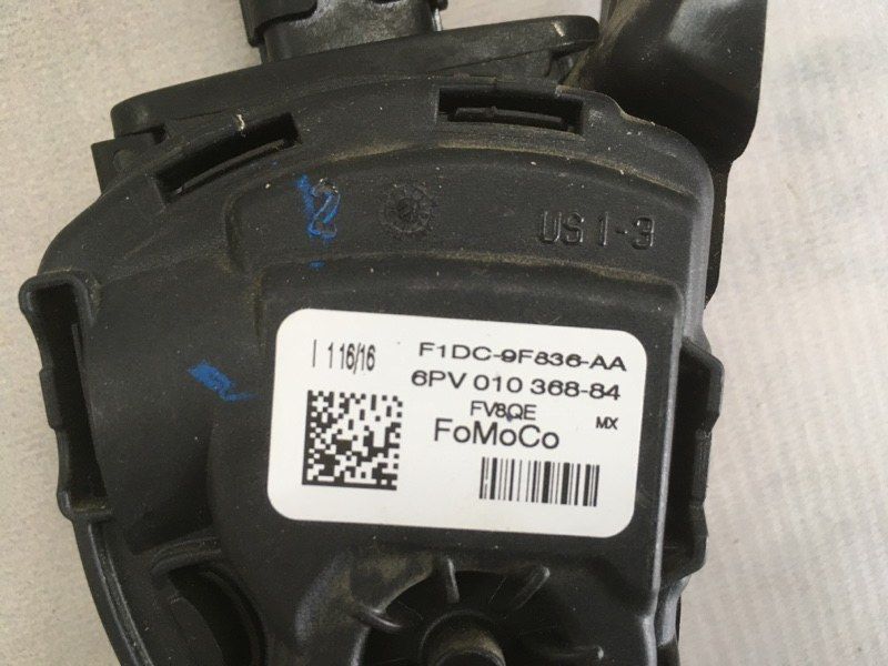 Педаль газу (акселератора) F1DC9F836AA Ford Escape