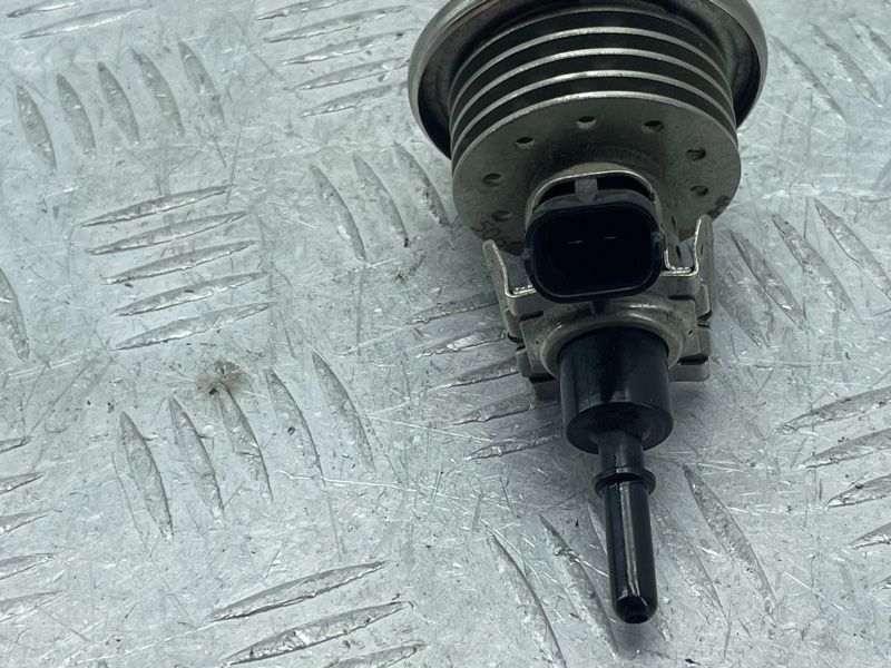 Форсунка розпилювач ADBLUE 4H0131113A Audi A7