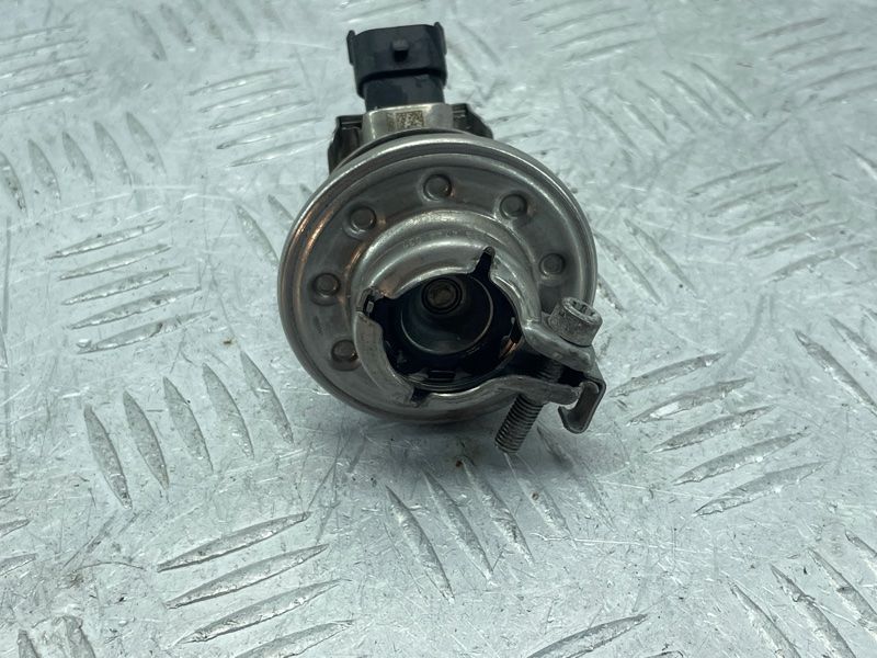 Форсунка розпилювач ADBLUE 4H0131113A Audi A7