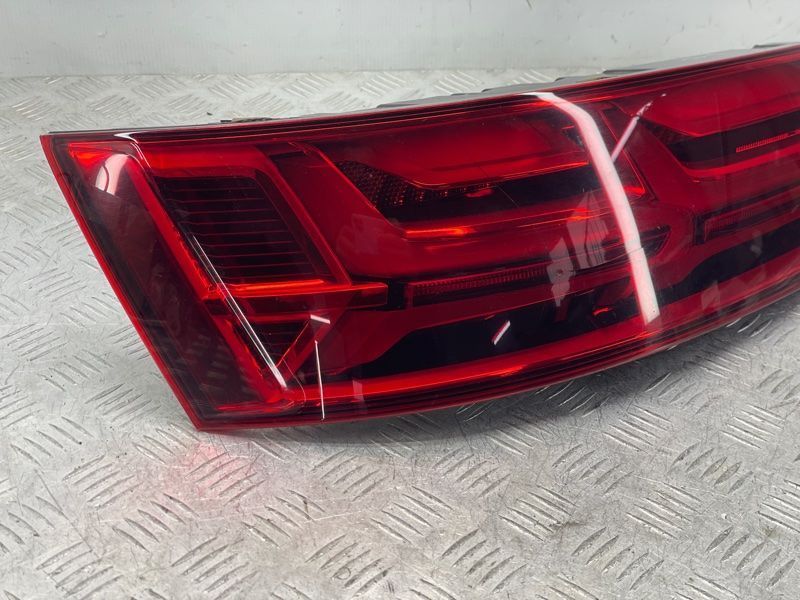 Стоп / ліхтар 4M0945093D Audi Q7