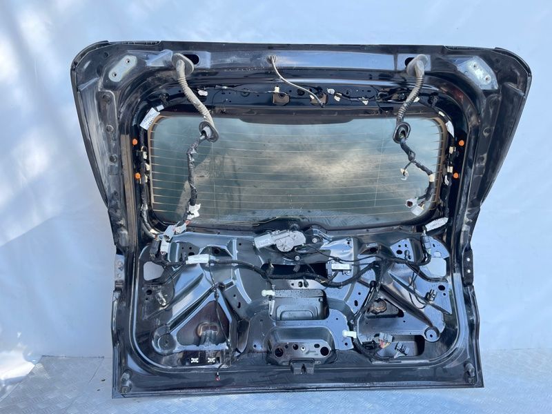 Кришка багажника LJ6Z7840010A Ford Escape